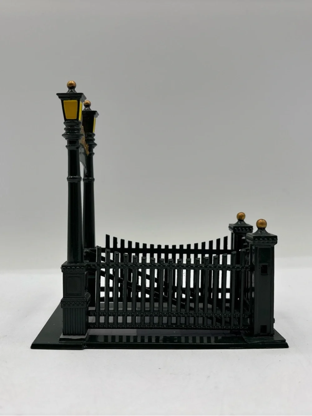 Department 56 1991 Vintage Heritage Village City Subway Entrance 5541-7 Retired